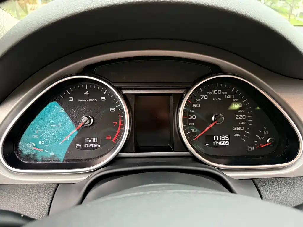 Audi Q7 2015 — фото 12