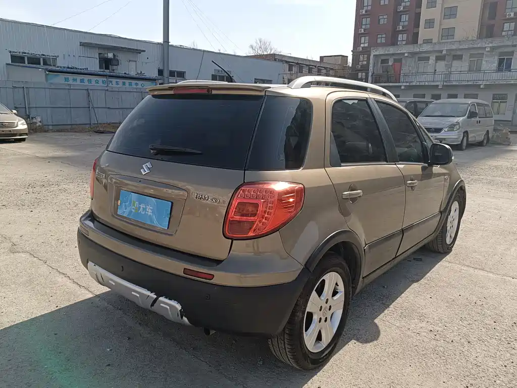 Suzuki SX4 2013 — фото 15