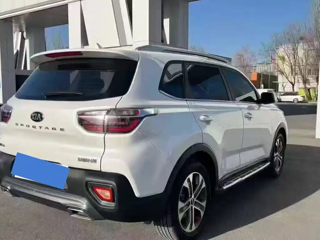 Kia Sportage 2021 — фото 8