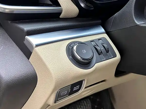 Buick GL8 2024