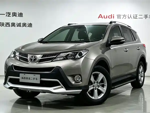 Toyota RAV4 2015