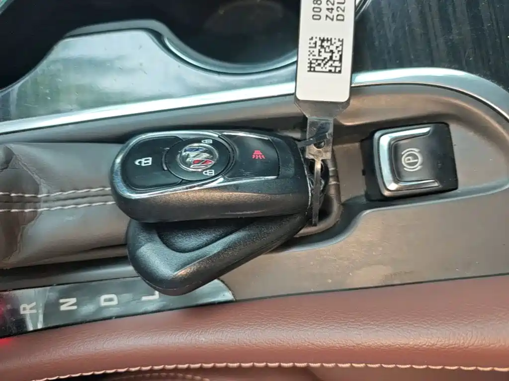 Buick Envision Plus 2021 — фото 9