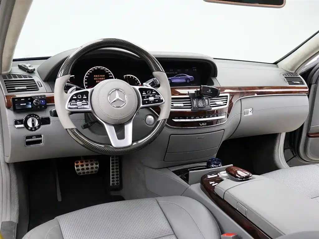 Mercedes-Benz S-Class AMG 2009 — фото 11