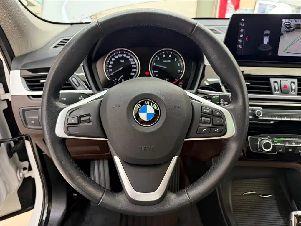 BMW X1 2022 — фото 11