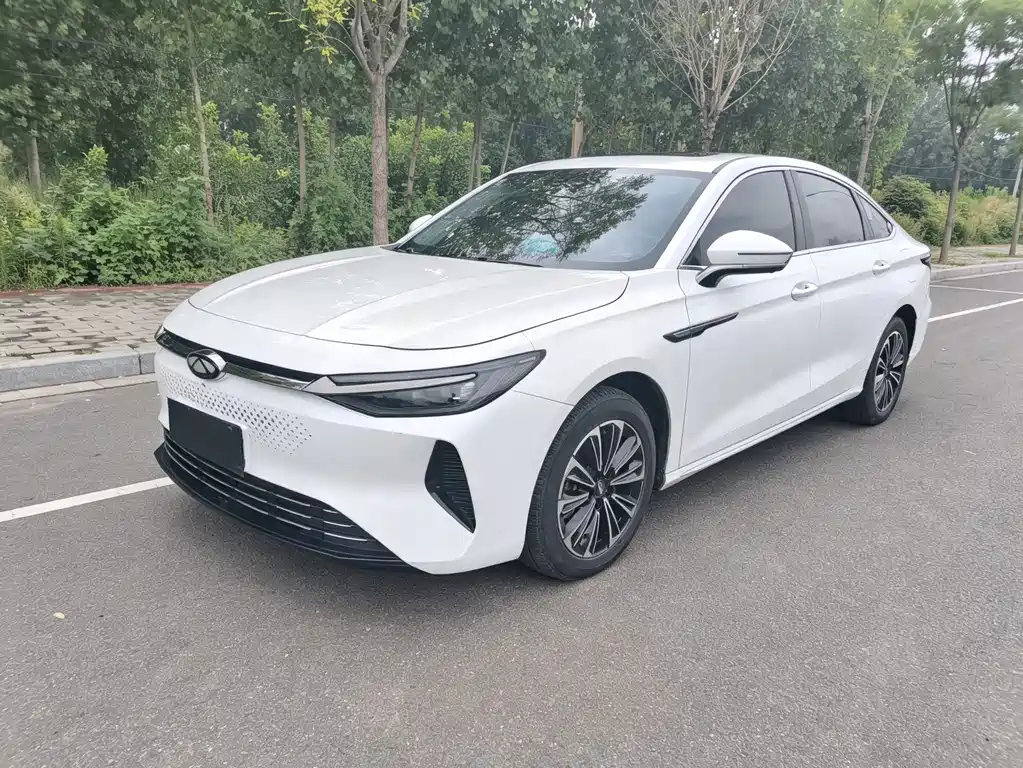 Chery Fengyun A8 2024