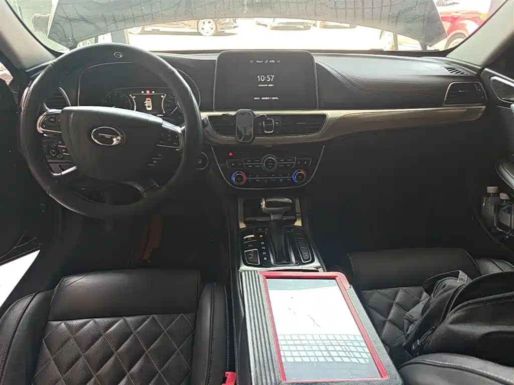 GAC Motor Trumpchi GA8 2019 — фото 10