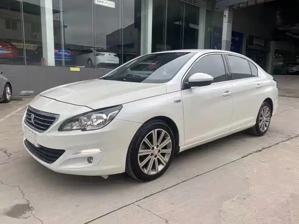 Peugeot 408 2016