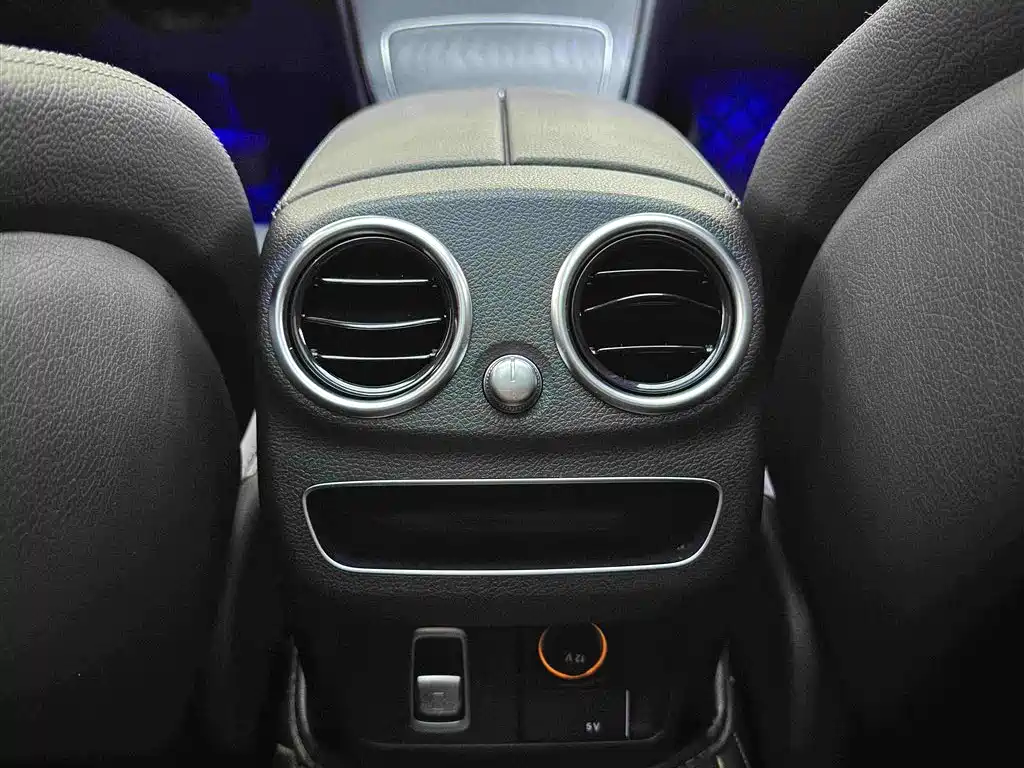 Mercedes-Benz C-Class 2021 — фото 10