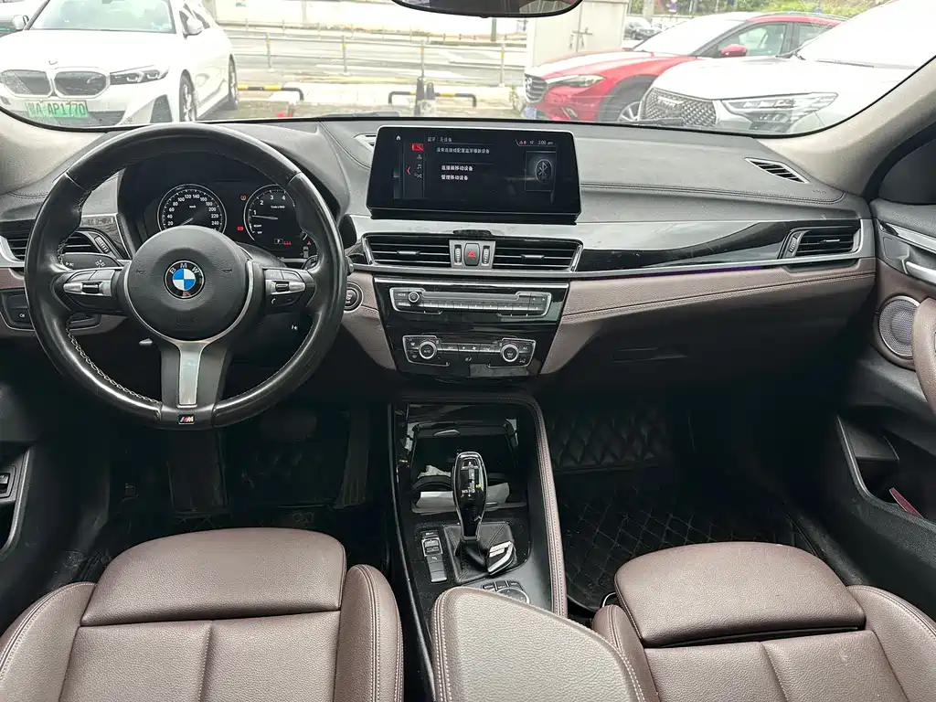 BMW X2 2023 — фото 12