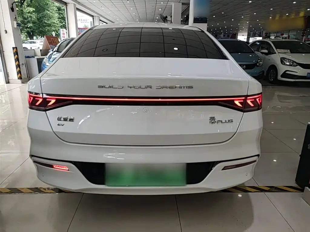BYD Qin PLUS 2023 — фото 6