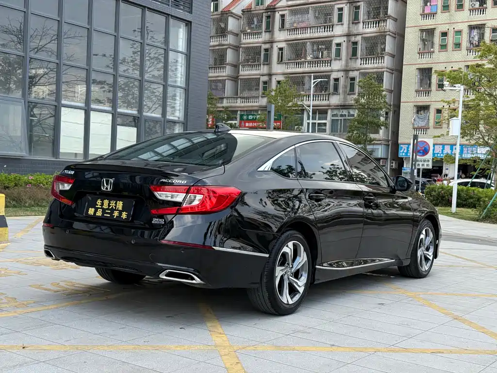 Honda Accord 2020 — фото 22