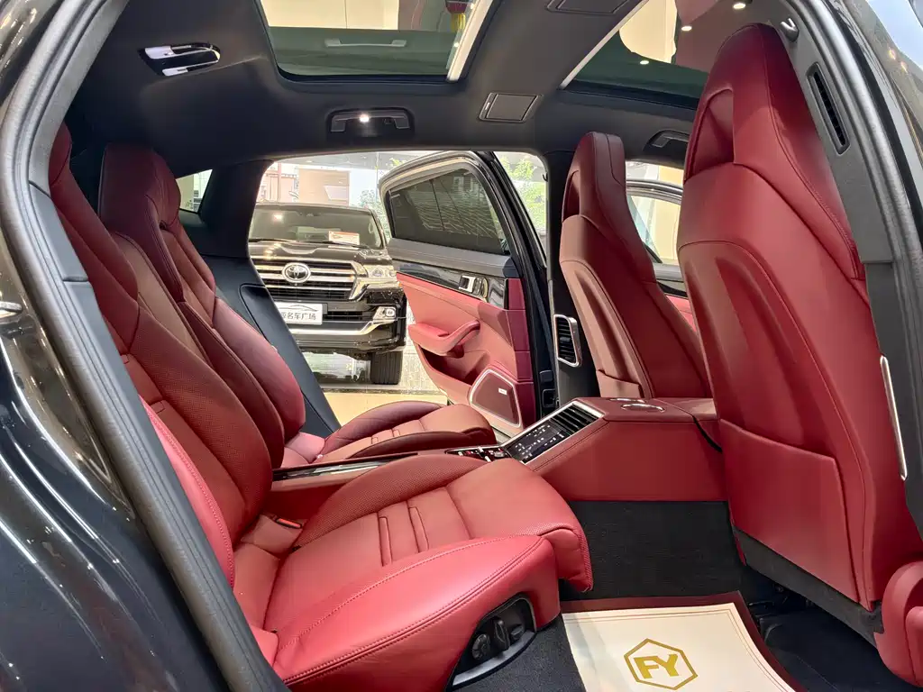 Porsche Panamera 2023 — фото 10