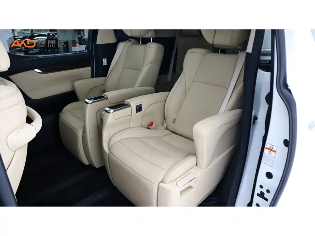 Toyota Alphard 2018 — фото 7
