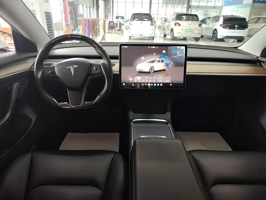 Tesla Model 3 2023 — фото 10