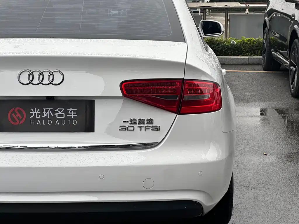 Audi A4L 2016