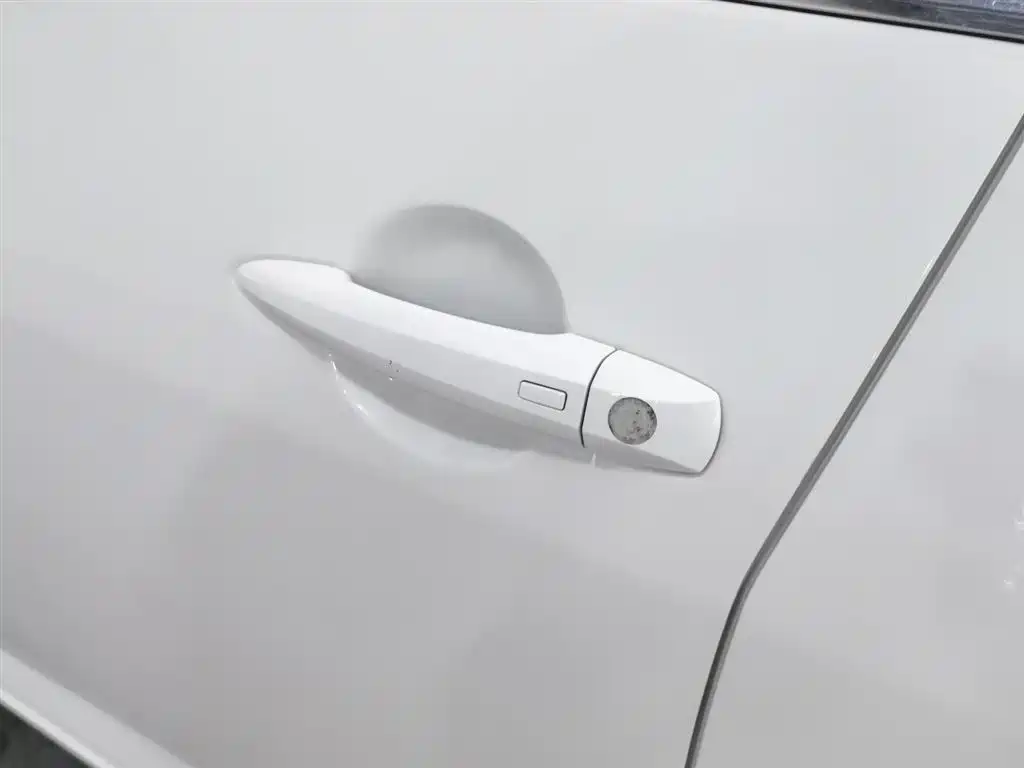 Nissan Sylphy 2022 — фото 18