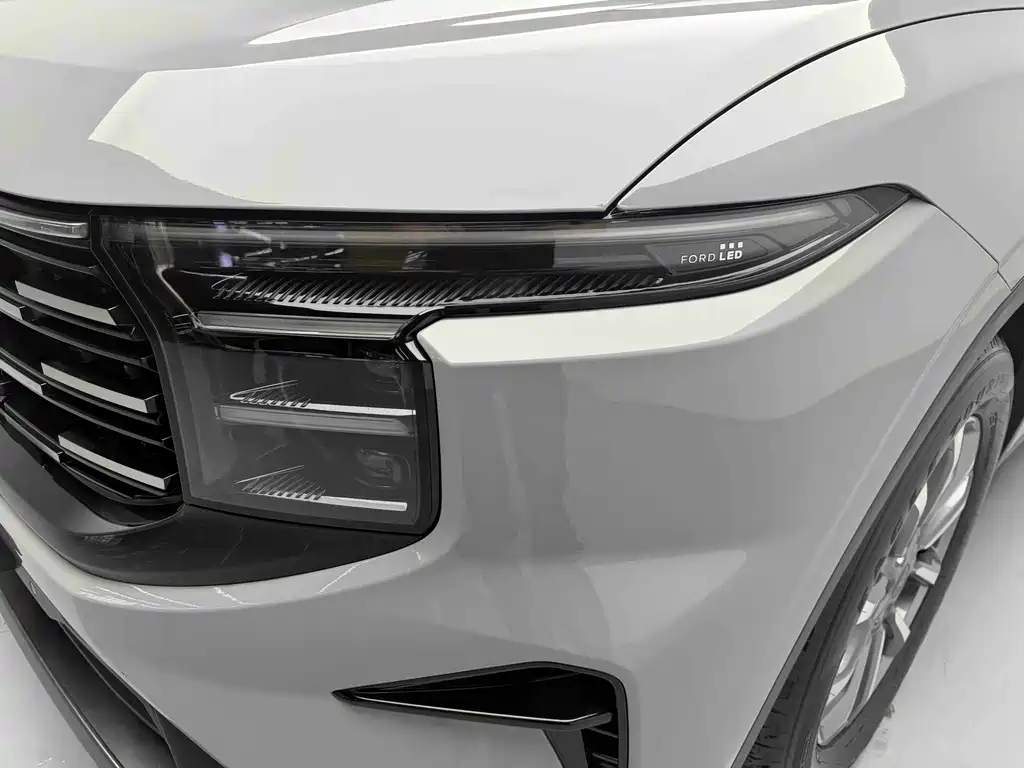 Ford Edge 2023 — фото 21