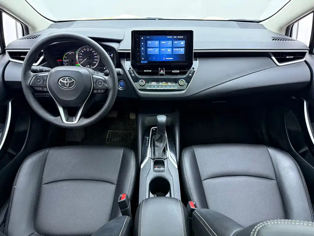 Toyota Corolla 2021 — фото 11