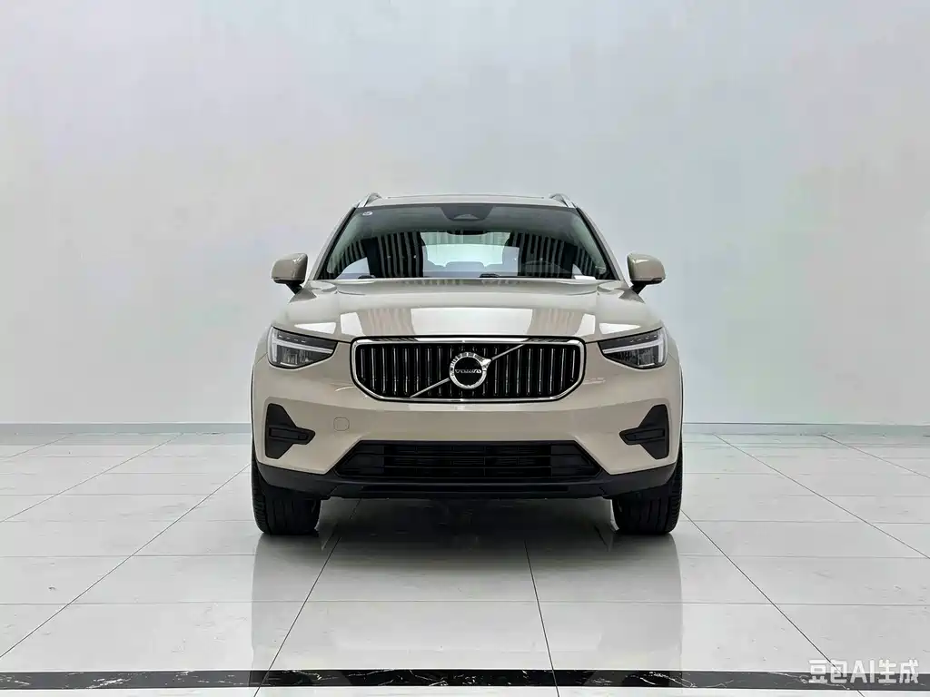Volvo XC40 2024 — фото 2