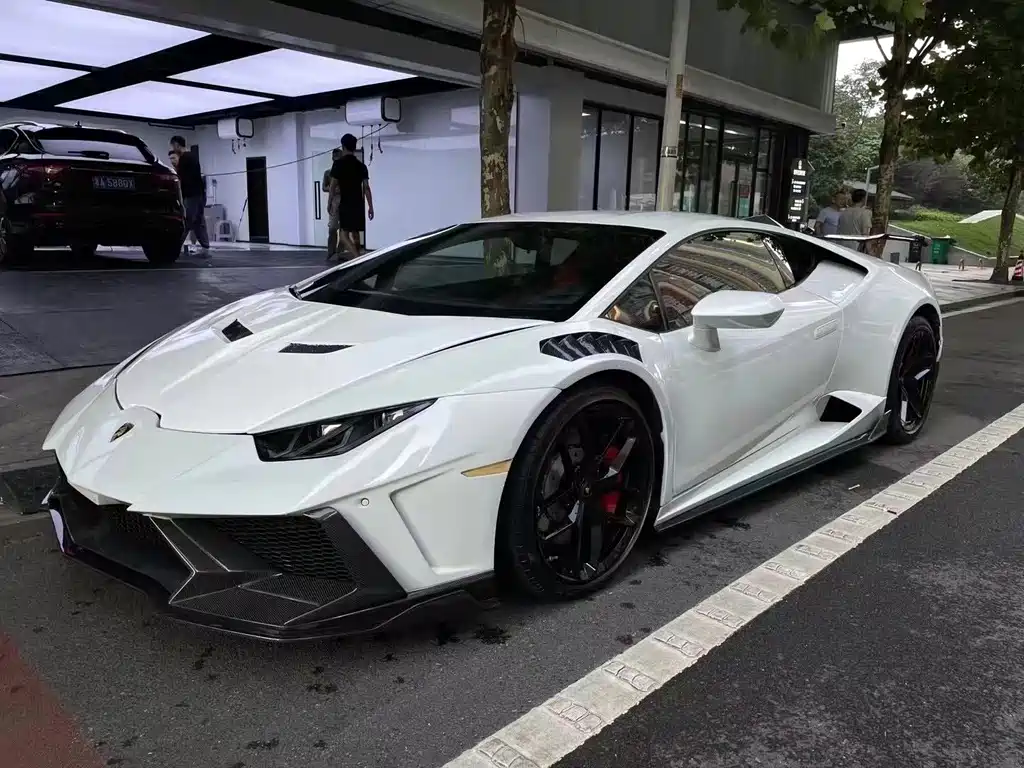 Lamborghini Huracán 2015