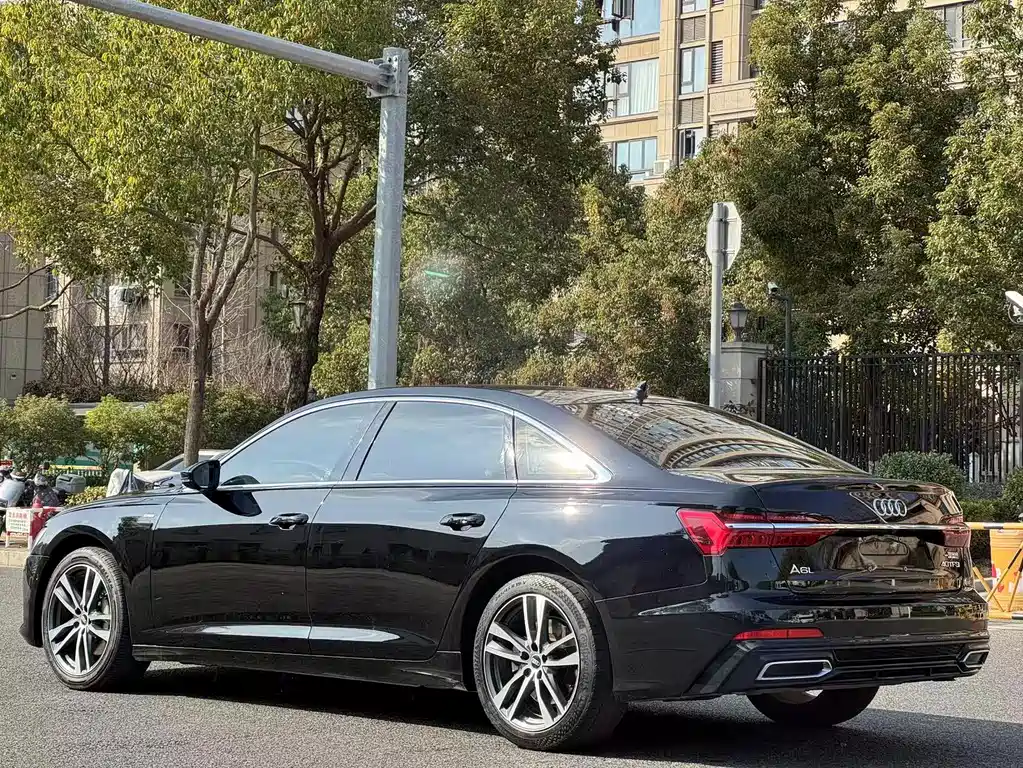 Audi A6L 2022 — фото 6