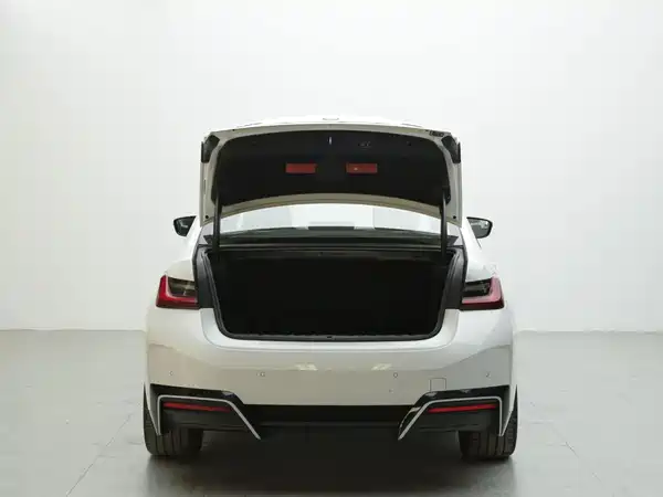 BMW i3 2023