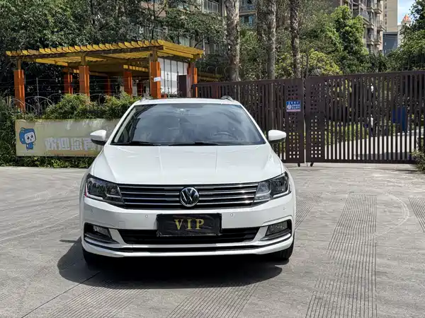 Volkswagen Gran Lavida 2015