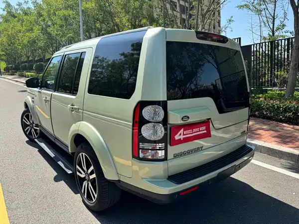 Land Rover Discovery 2014