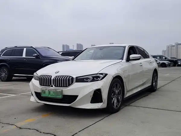 BMW i3 2023