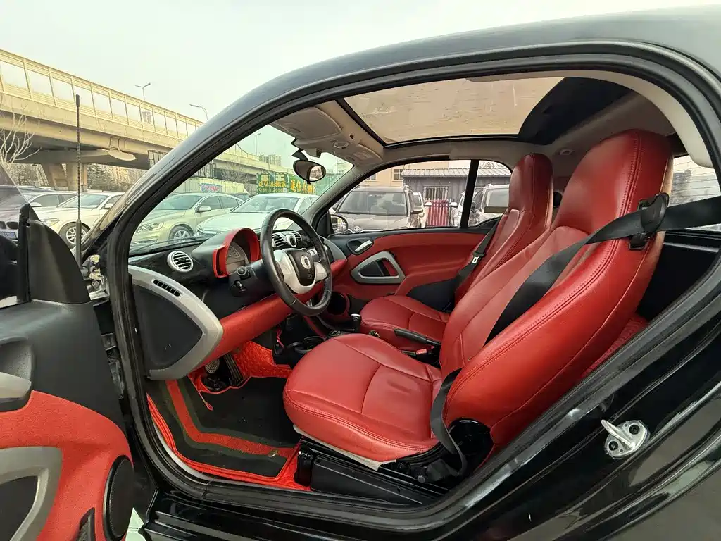 smart Fortwo 2014 — фото 10