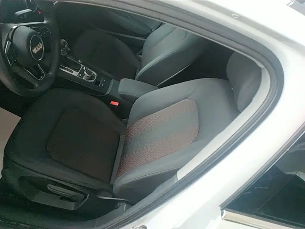 Audi A3 2021 — фото 15