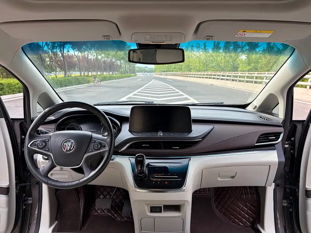 Buick GL8 2022