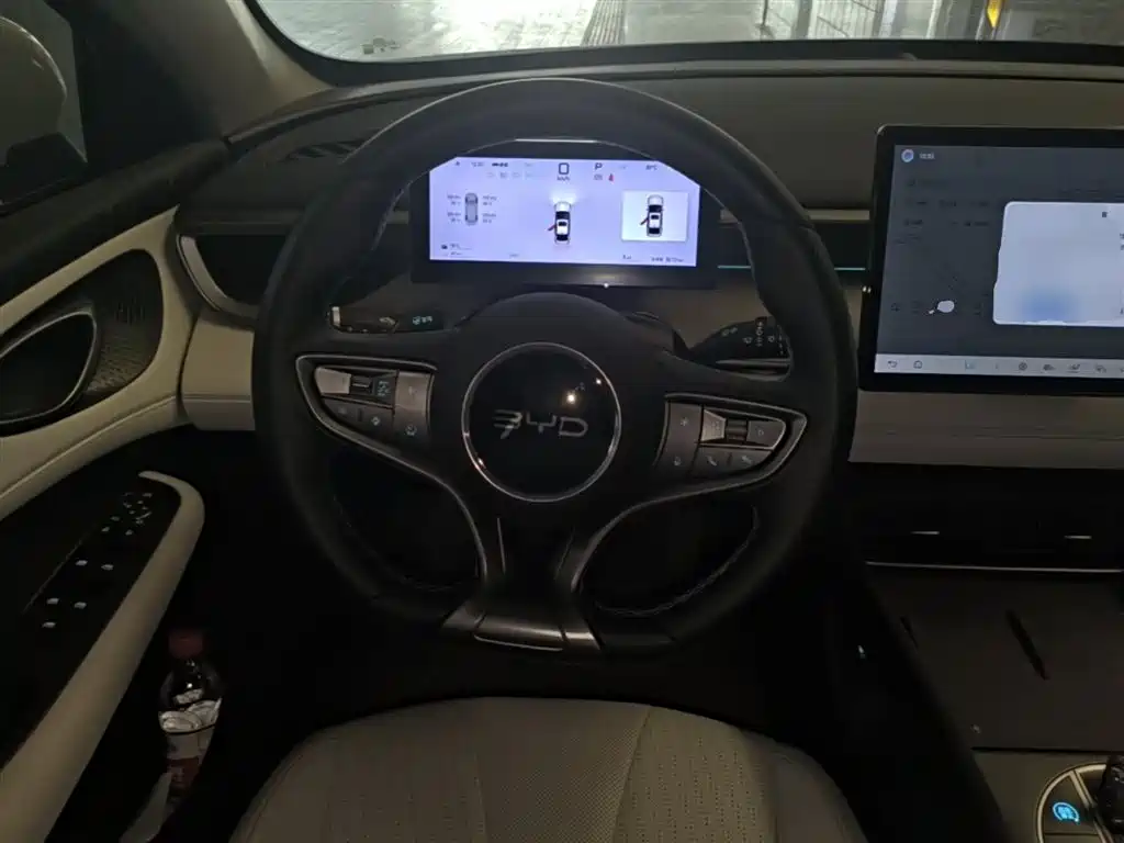 BYD Seal 05 DM-i 2025 — фото 11