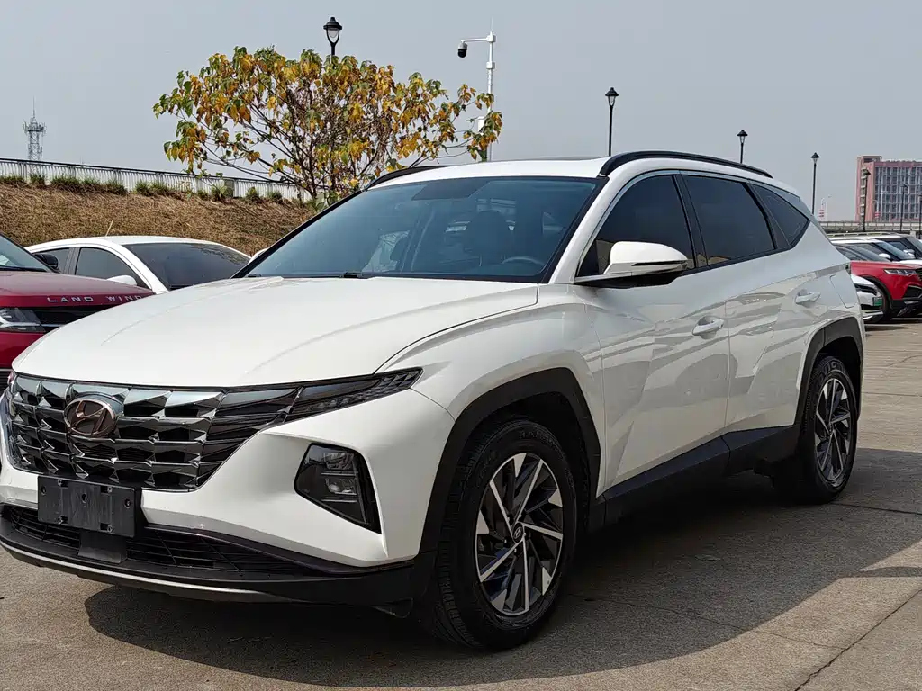 Hyundai Tucson 2021 — фото 16
