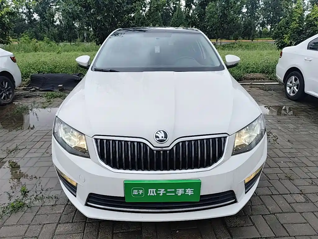 Skoda Octavia 2017 — фото 3