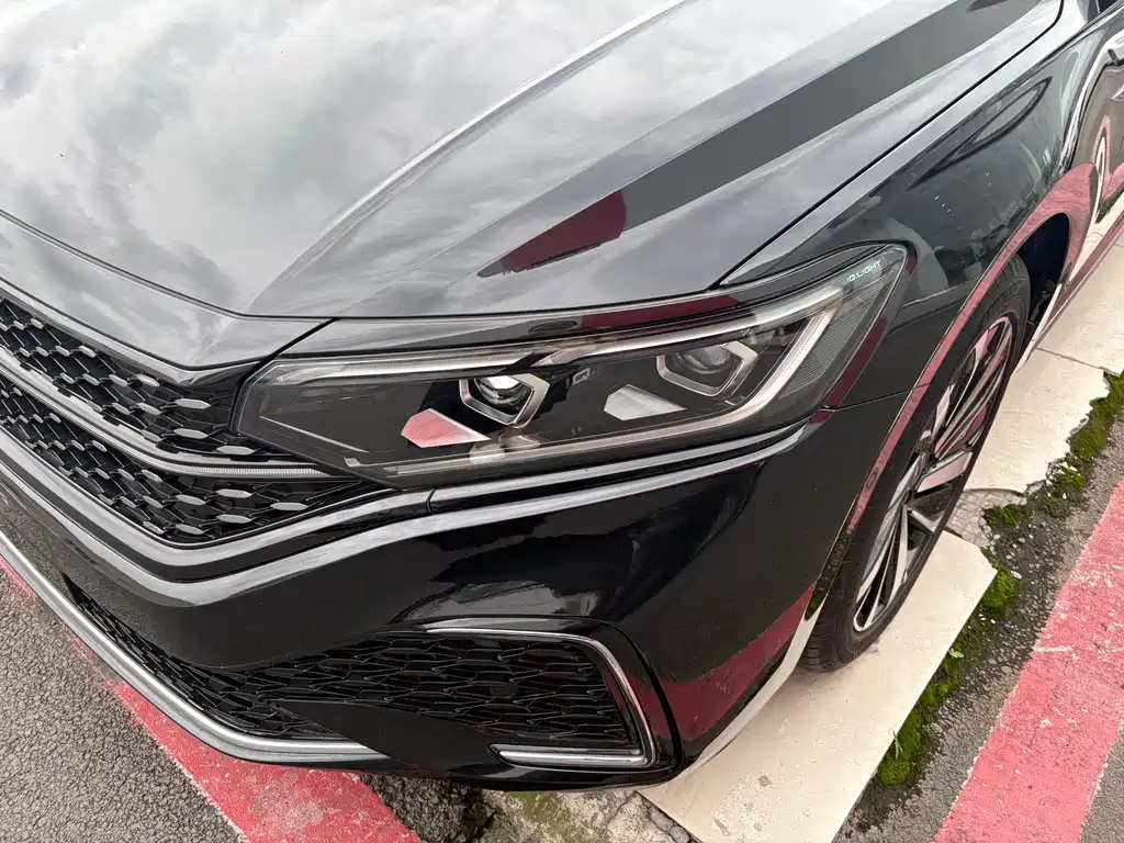 Volkswagen Passat 2022