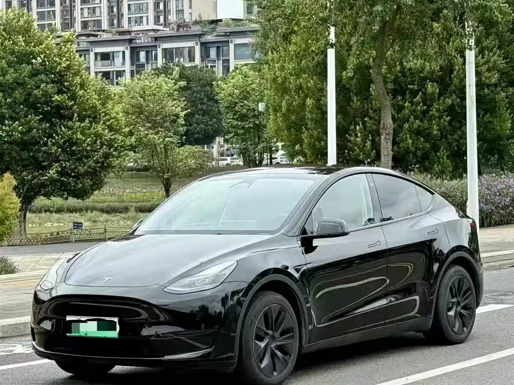 Tesla Model Y 2022 — фото 1