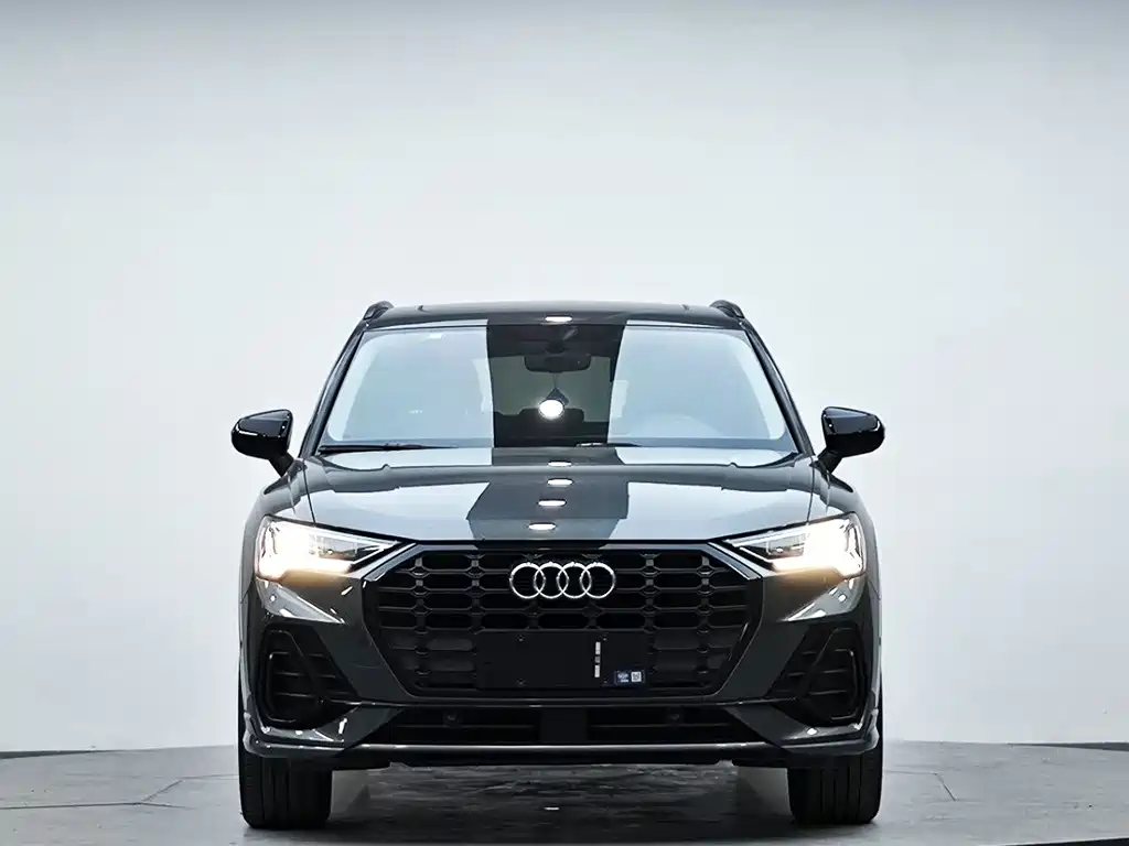 Audi Q3 2023 — фото 2