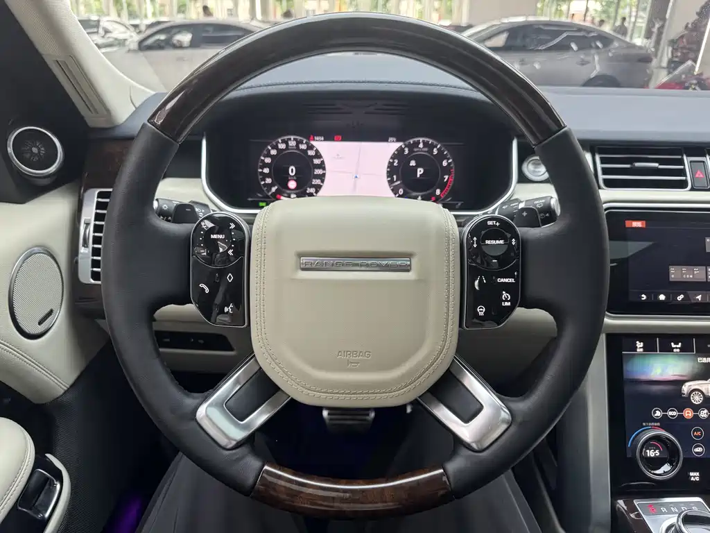 Land Rover Range Rover 2020 — фото 21