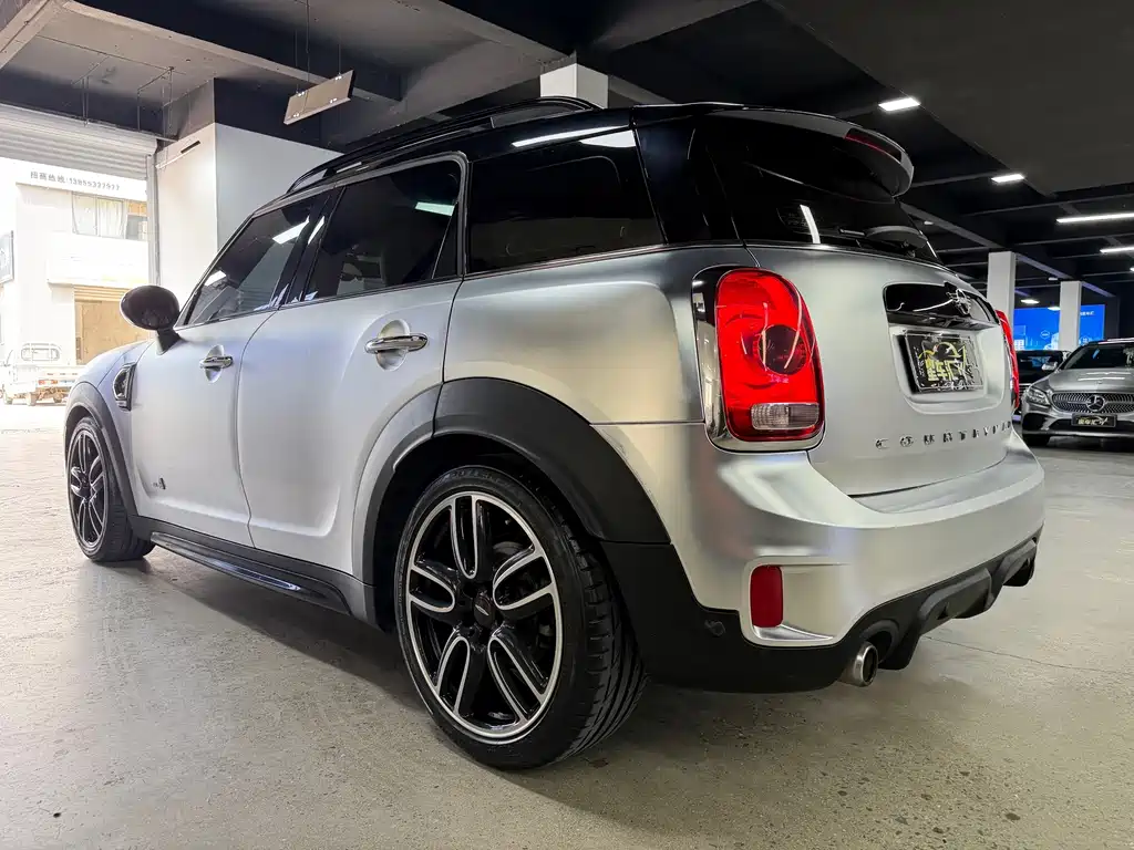 MINI Countryman 2019 — фото 11