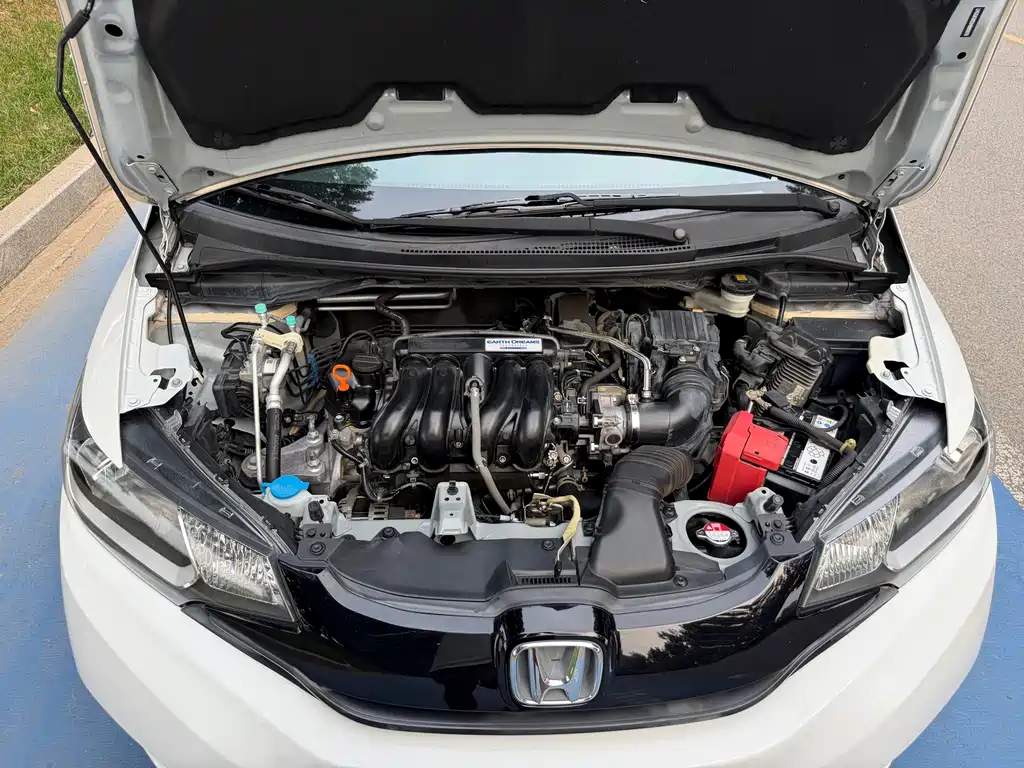 Honda Fit 2017 — фото 18