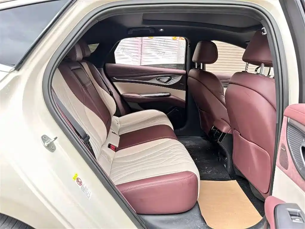BYD Seal 2024 — фото 10