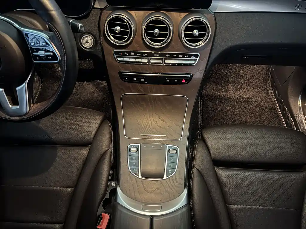 Mercedes-Benz GLC 2020 — фото 26