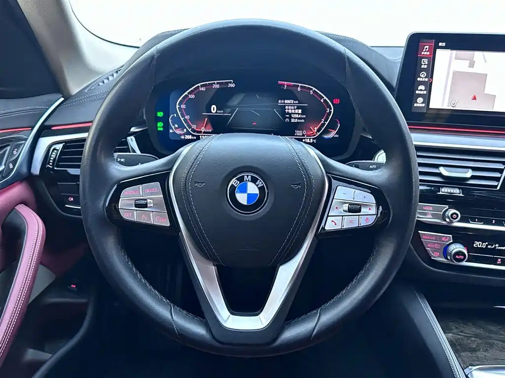 BMW 5 Series 2022 — фото 14