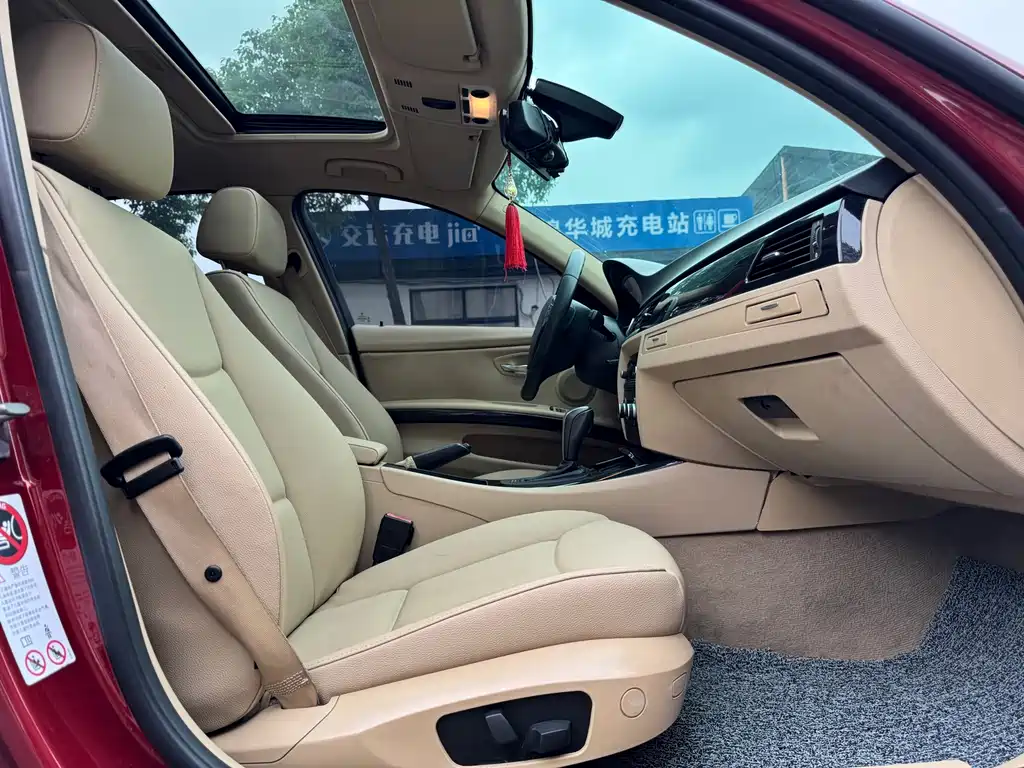BMW 3 Series 2012 — фото 11