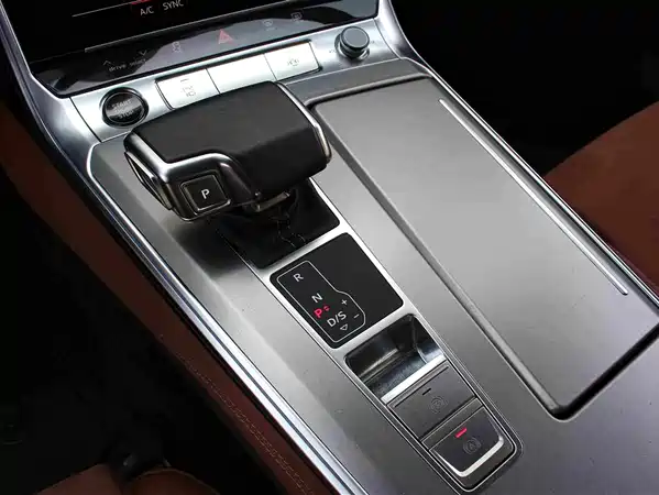 Audi A7L 2024