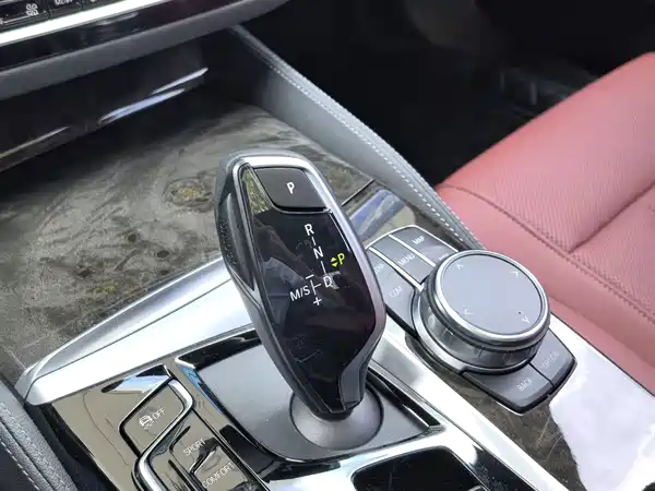 BMW 5 Series 2023