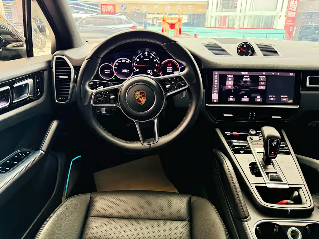 Porsche Cayenne 2022 — фото 11