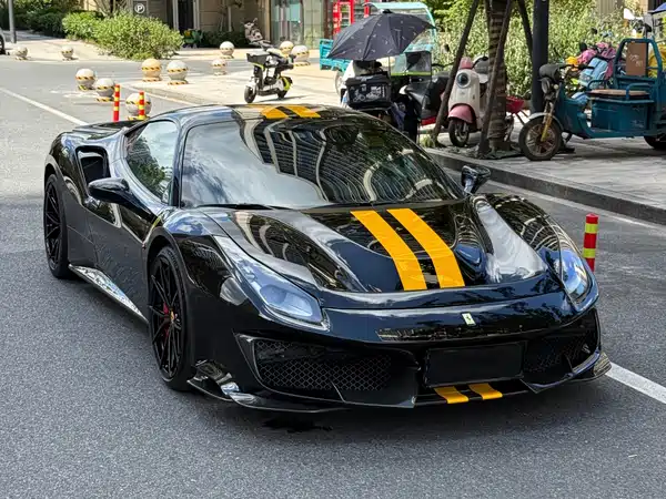 Ferrari 488 2019