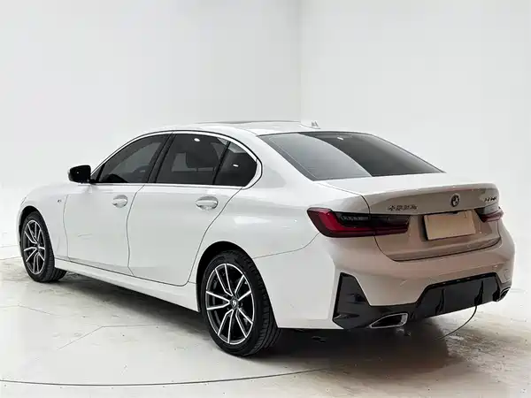 BMW 3 Series 2023